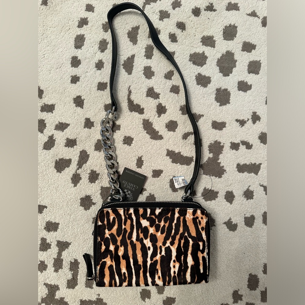 Vince Camuto shoulder bag 3 section bag